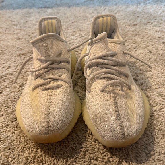 Yeezy Boost 350 V2 “Light” - Picture 1 of 4